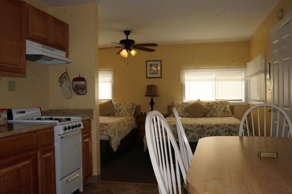 Lake Place Resort Glenhaven Chambre photo